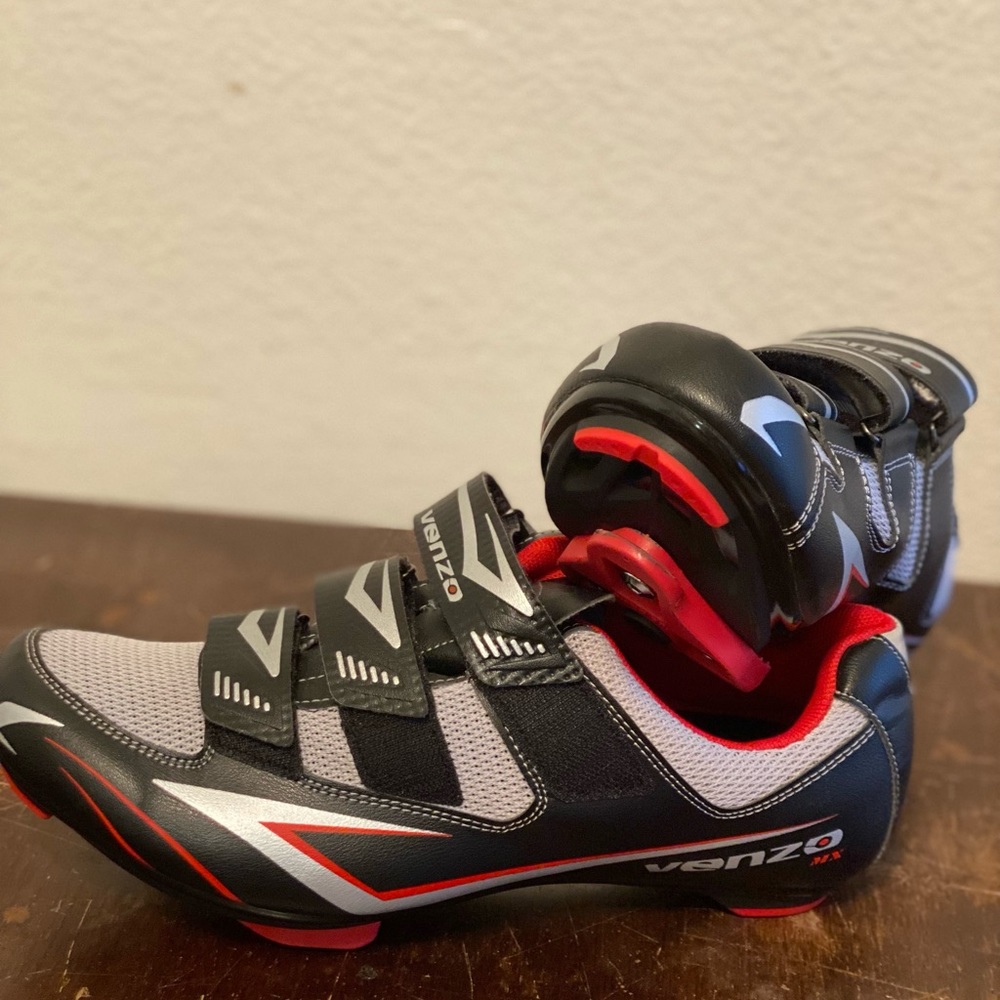 Spin /cycle shoes with cleats